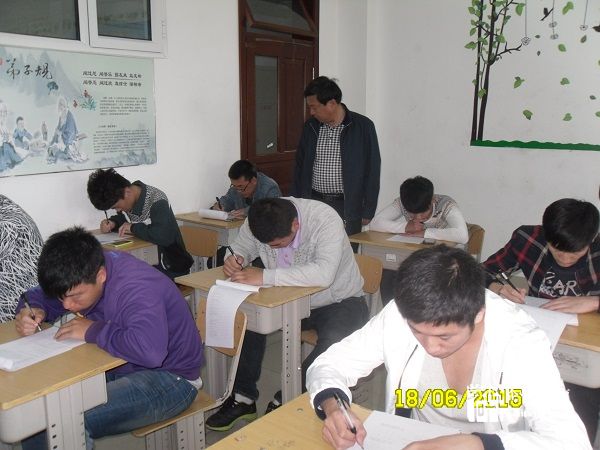 熱烈祝賀呼職院順利完成機(jī)電一體化專(zhuān)業(yè)學(xué)生職業(yè)能力測(cè)評(píng)